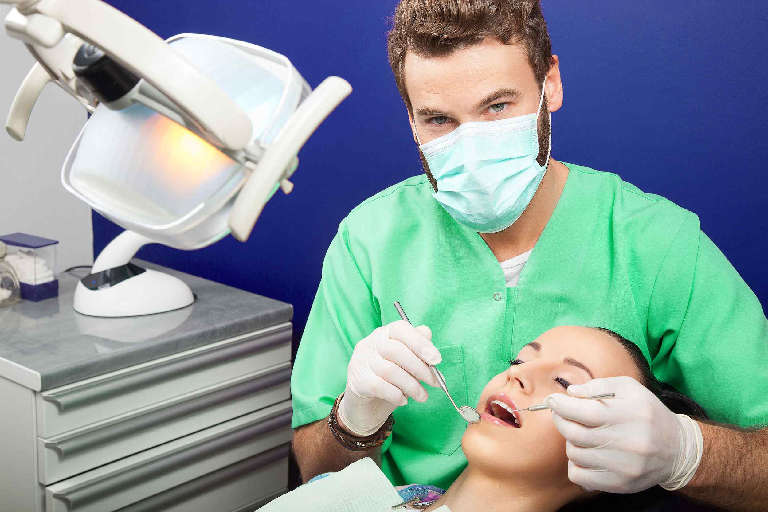 https://dentadent.al/wp-content/uploads/2020/02/img-testimonials.jpg